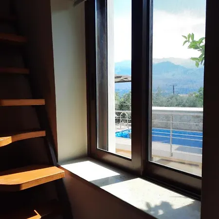 Ferienhaus Stone Mansion Kaina