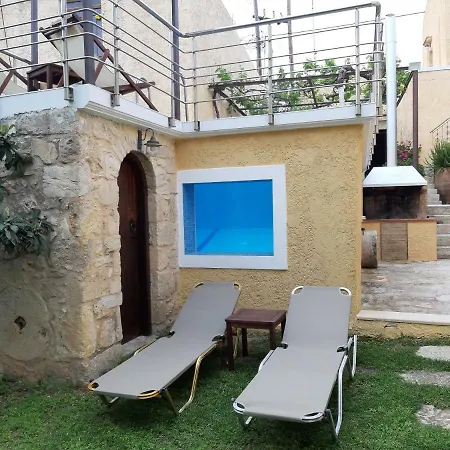 Stone Mansion Kaina